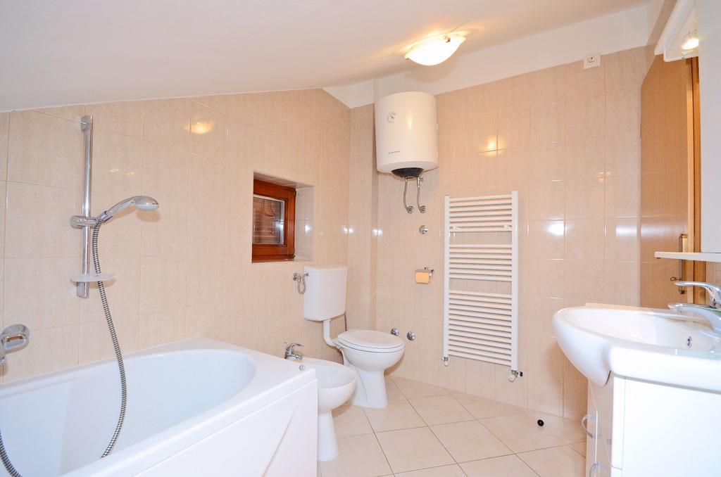 Apartments Ivanka Senj  Luaran gambar