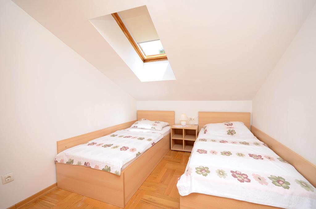 Apartments Ivanka Senj  Luaran gambar